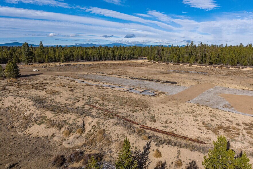 More Photos Of 17140-17160 Rosland Rd, La Pine Land For Sale