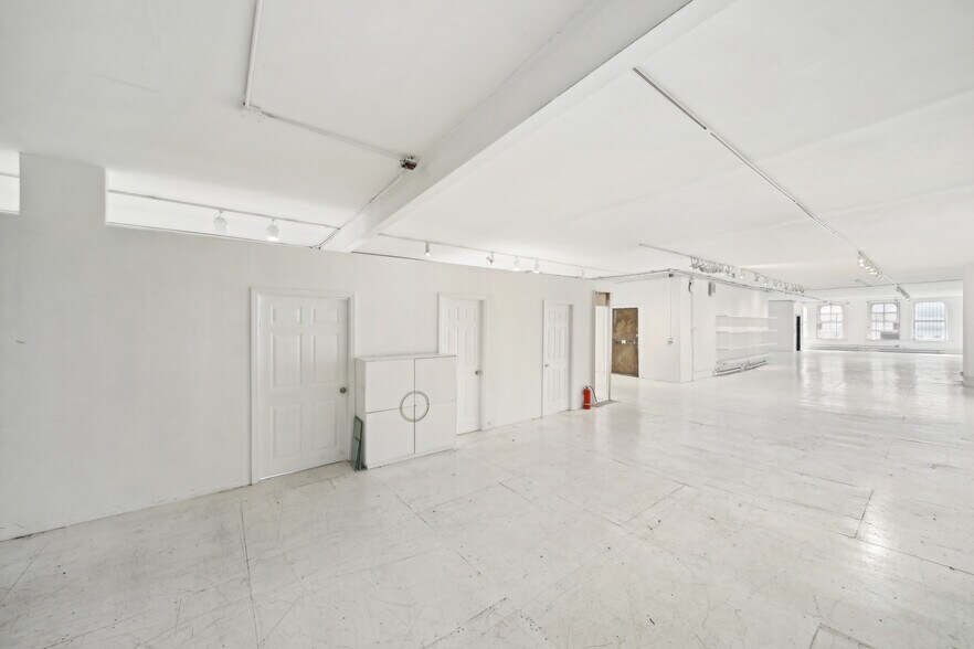 More Photos Of 359 Broadway, New York Office For Lease