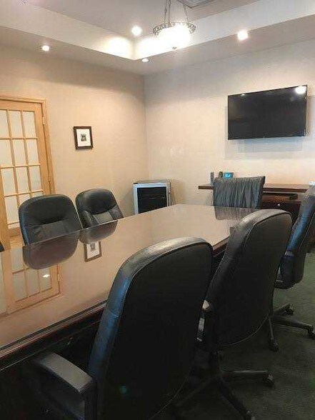 More Photos Of 63 Putnam St, Saratoga Springs Coworking Space
