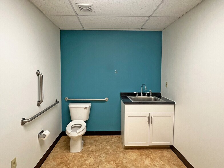 More Photos Of 2421 Asbury Rd, Erie Unknown For Lease
