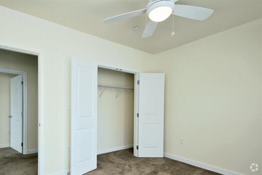 More Photos Of 332 Laskin Rd, Virginia Beach Apartments For Lease