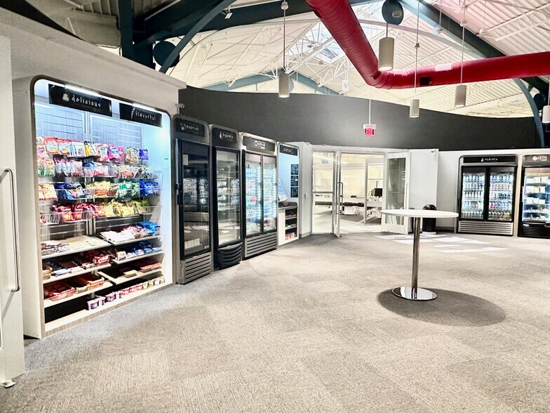 More Photos Of 5201 Rufe Snow Dr, North Richland Hills Office For Lease