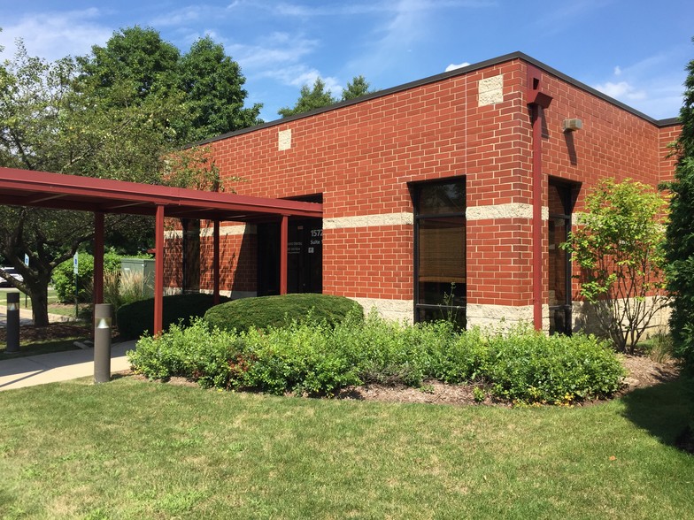 Primary Photo Of 15724 S Il-59, Plainfield Medical For Lease