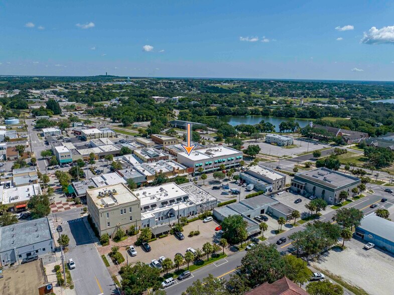 More Photos Of 247 E Stuart Ave, Lake Wales Storefront For Lease