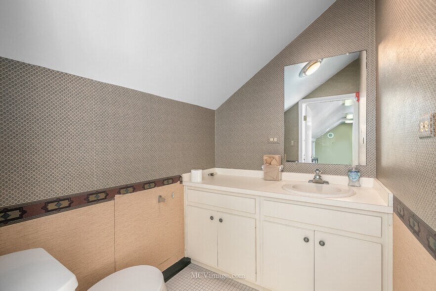 More Photos Of 15419 E 127th St, Lemont Office Residential For Sale