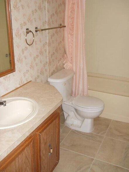 More Photos Of , Caldwell Multifamily For Sale