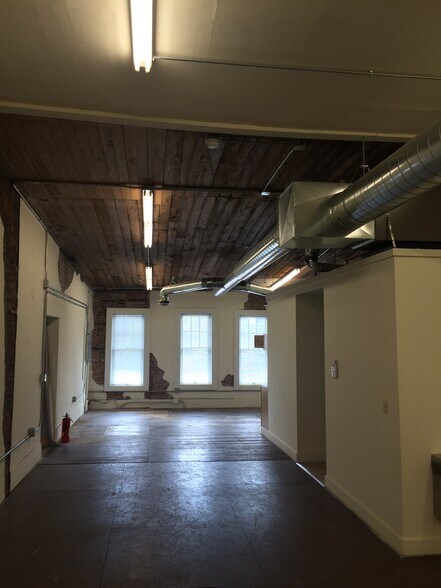More Photos Of 69-73 Main St, Wellsboro Loft Creative Space For Lease