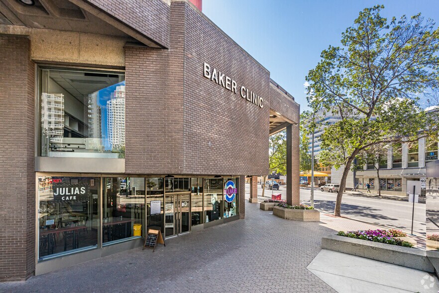 More Photos Of 10405 Jasper Ave NW, Edmonton Office For Lease