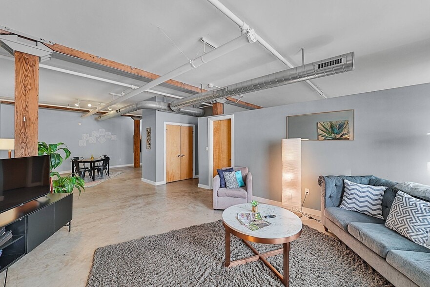 More Photos Of , Saint Louis Multifamily For Sale