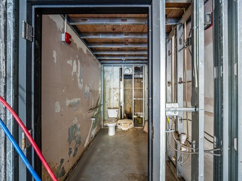 More Photos Of 408 Depot St, Asheville Medical For Sale