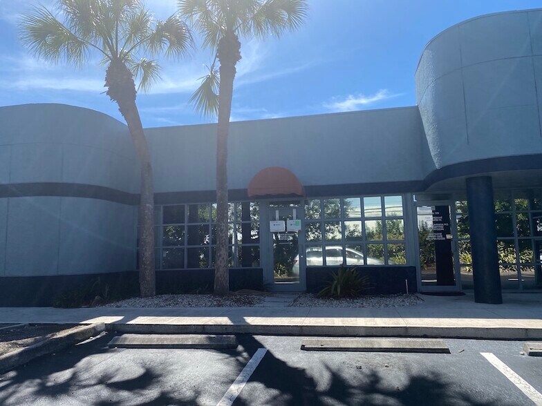 More Photos Of 7351 W Oakland Park Blvd, Fort Lauderdale Office For Sale