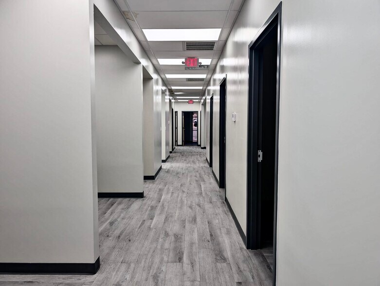 More Photos Of 2022 Murchison Dr, El Paso Medical For Sale