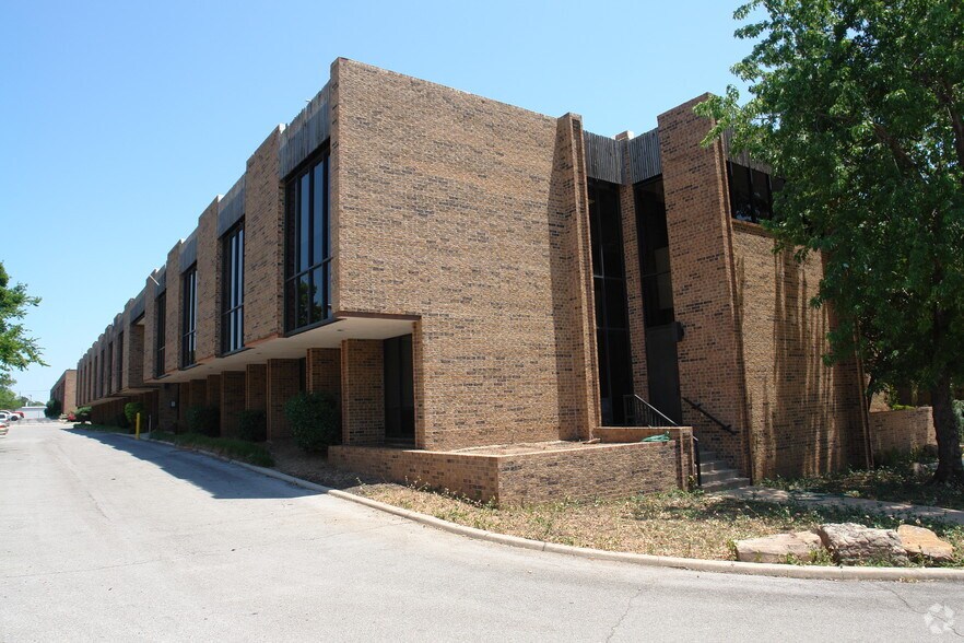 More Photos Of 3035 NW 63rd St, Oklahoma City Office For Lease