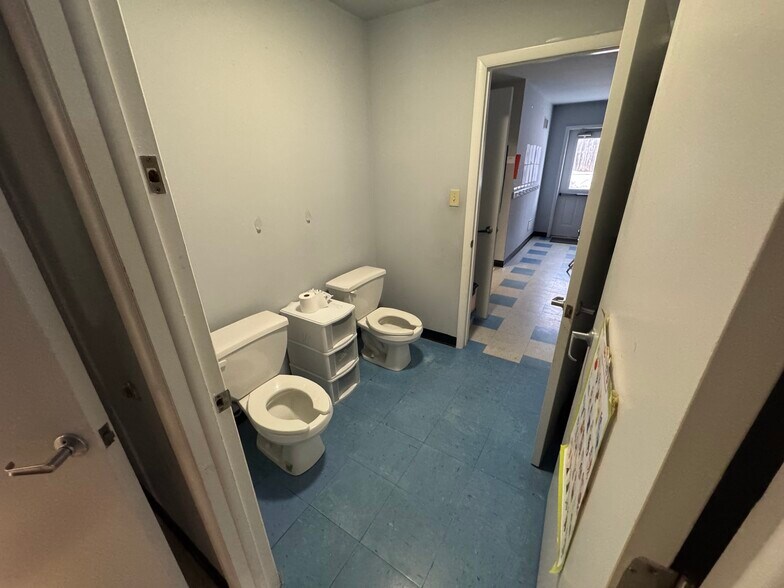 More Photos Of 625 Chambers Rd, York Daycare Center For Lease