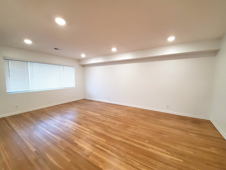 More Photos Of 5900 3rd St NE, Fridley Apartments For Sale