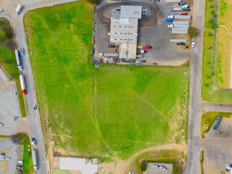 More Photos Of 2525 Motor City Blvd, Dallas Land For Sale