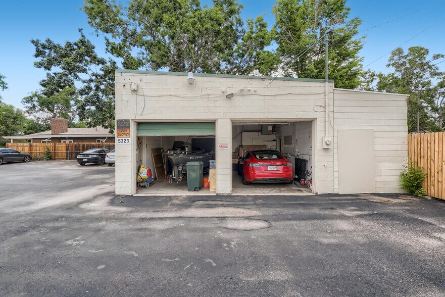 More Photos Of 5353 W Colfax Ave, Denver Office For Sale