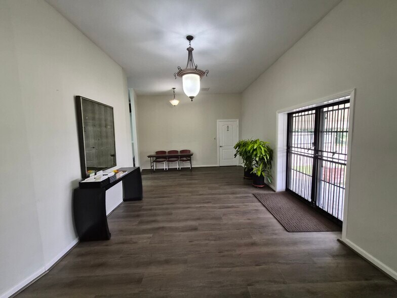 More Photos Of 1221 Dewey St, Houston Specialty For Sale