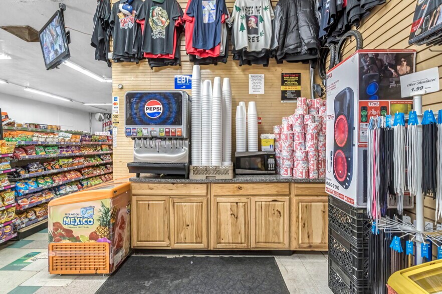 More Photos Of 1103-1111 E Belmont Ave, Fresno Freestanding For Sale