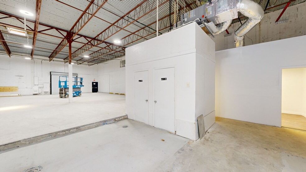 More Photos Of 3600 NE 4th Ave, Oakland Park Unknown For Lease