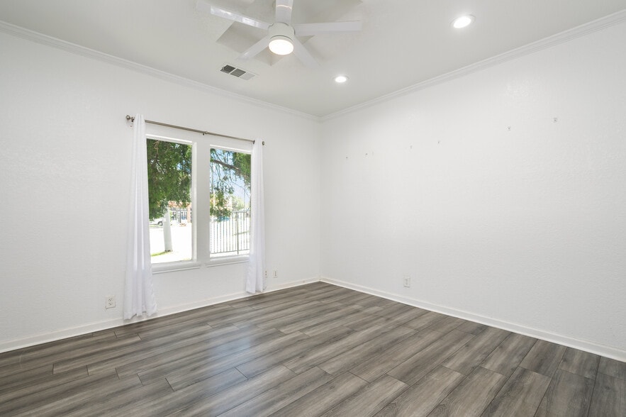 More Photos Of 3109 N St Marys St, San Antonio Office For Lease