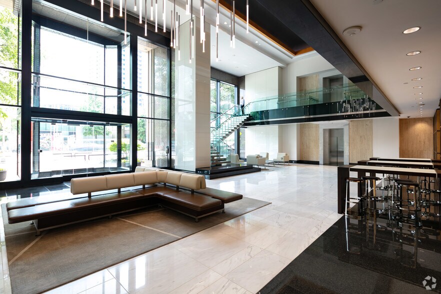 More Photos Of 3060 Peachtree Rd NW, Atlanta Office For Lease