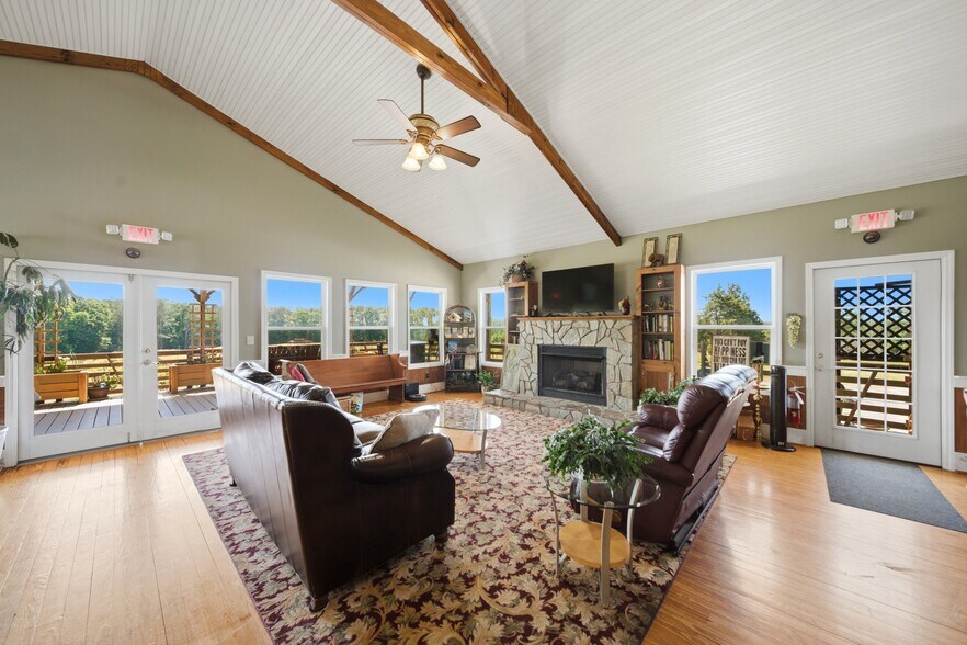 More Photos Of 1650 Dusty Rd, Newberry Winery Vineyard For Sale