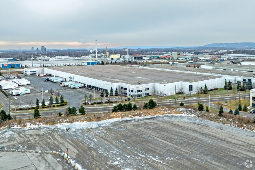 More Photos Of 8350 Lawson Rd, Milton Warehouse For Lease