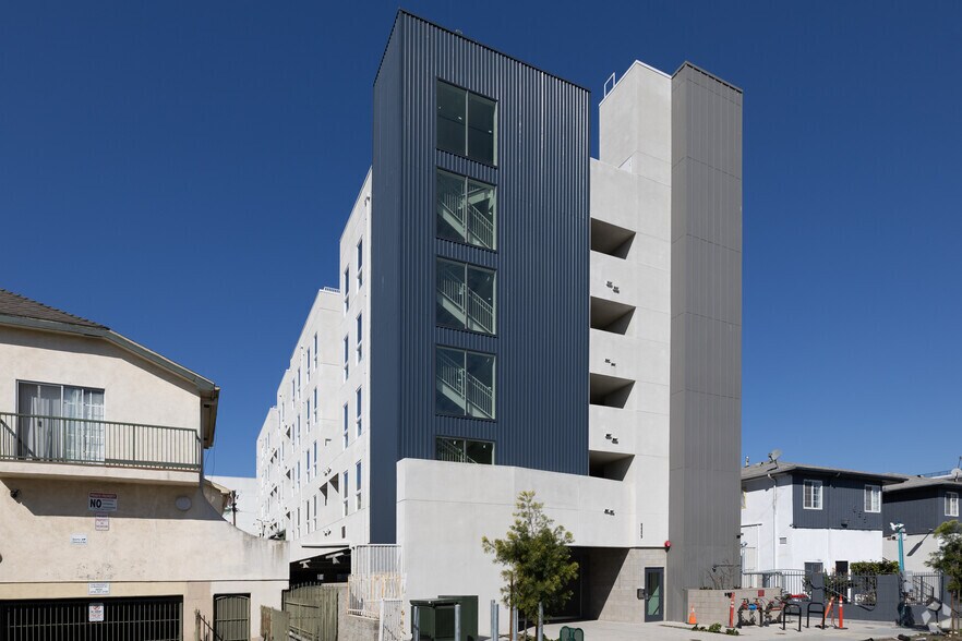 Primary Photo Of 6559 Brynhurst Ave, Los Angeles Apartments For Sale