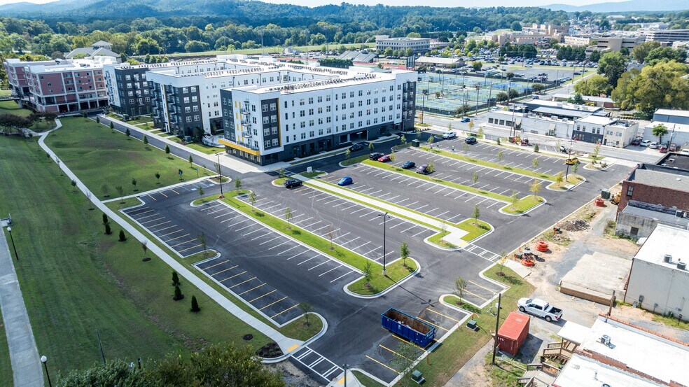 More Photos Of 340 W 3rd St SW, Rome Apartments For Lease