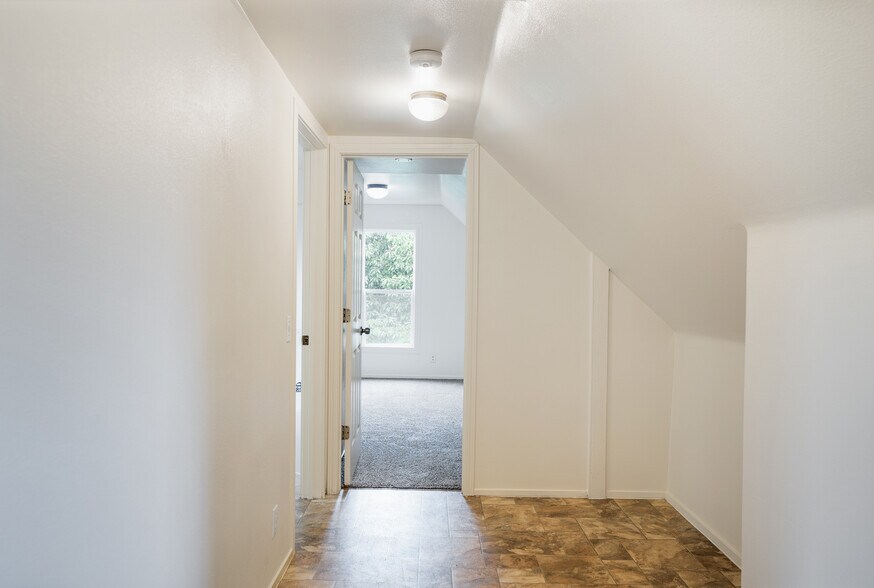 More Photos Of 1133 Irvington Dr, Eugene Land For Sale