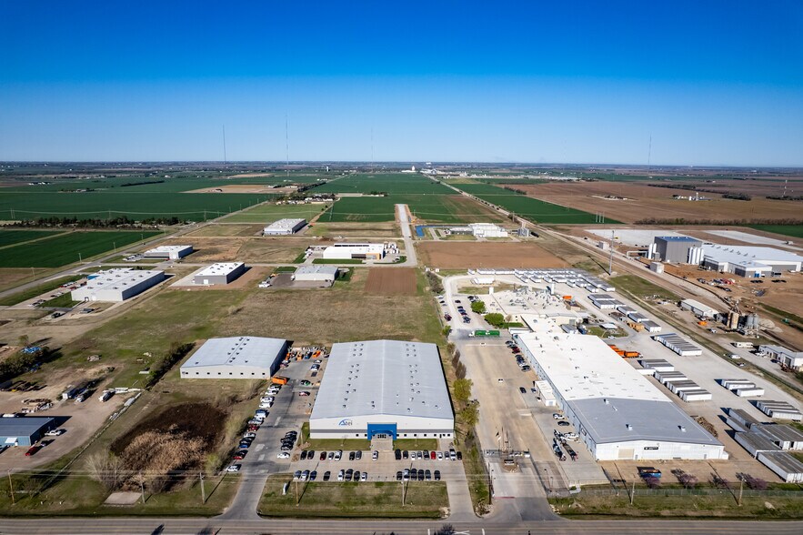 More Photos Of 135th, Maize Land For Sale