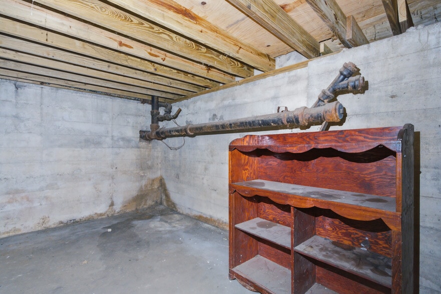 More Photos Of 1009 Main St, West Warwick Industrial For Sale