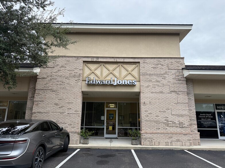 More Photos Of 95742-95766 Amelia Concourse, Fernandina Beach Unknown For Lease