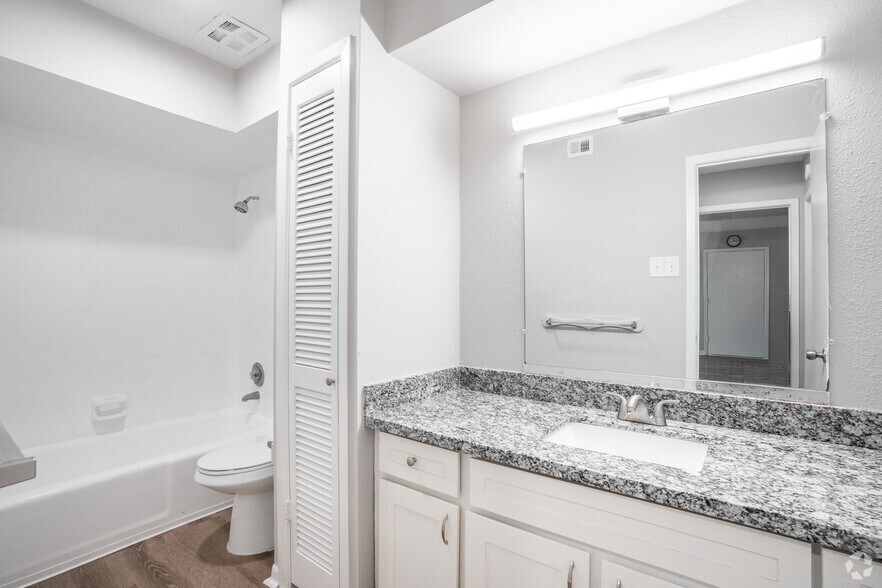 More Photos Of 3802 Nasa Rd, Seabrook Apartments For Sale