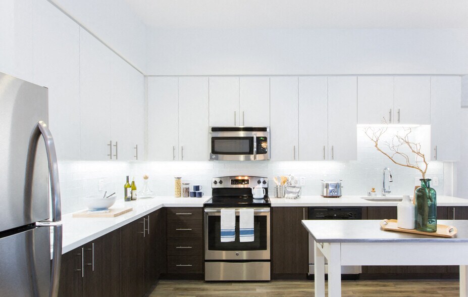 More Photos Of 121 S Frances St, Sunnyvale Apartments For Lease