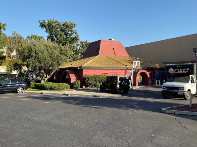 395 N Rosemead Blvd, Pasadena, CA 91107 - Retail For Lease | Cityfeet.com