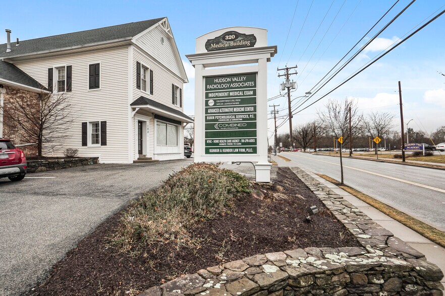 More Photos Of 320 Robinson Ave, Newburgh Medical For Lease