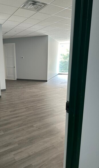 More Photos Of 1301 Southern Blvd, Bronx Office For Lease