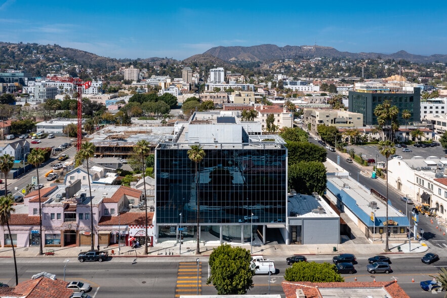More Photos Of 6565 W Sunset Blvd, Hollywood Office For Lease