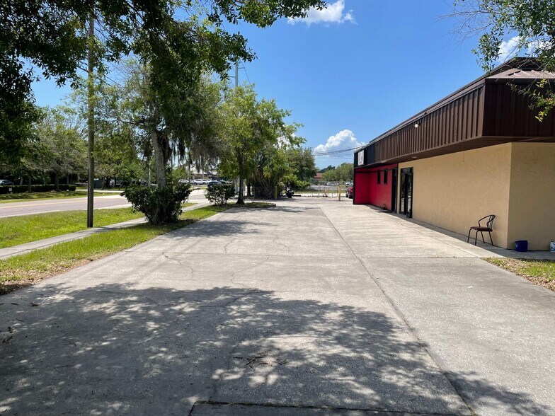 More Photos Of 120 Commerce Blvd, Oldsmar Warehouse For Lease