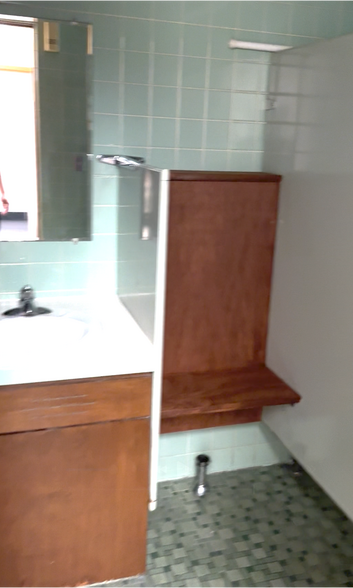 More Photos Of 620 Broad St, Saint Joseph Office For Lease