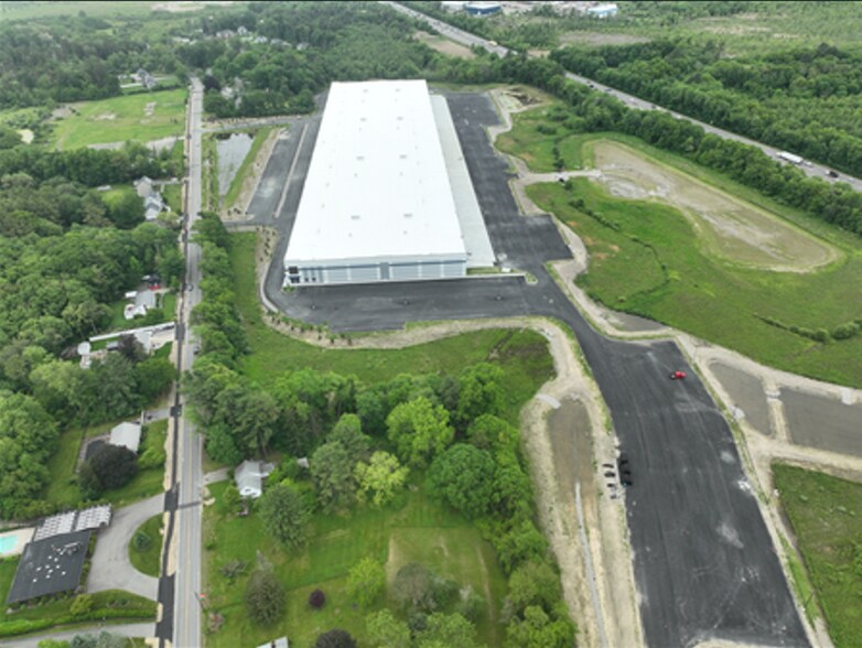 More Photos Of 21 Lincoln St, West Bridgewater Manufacturing For Lease