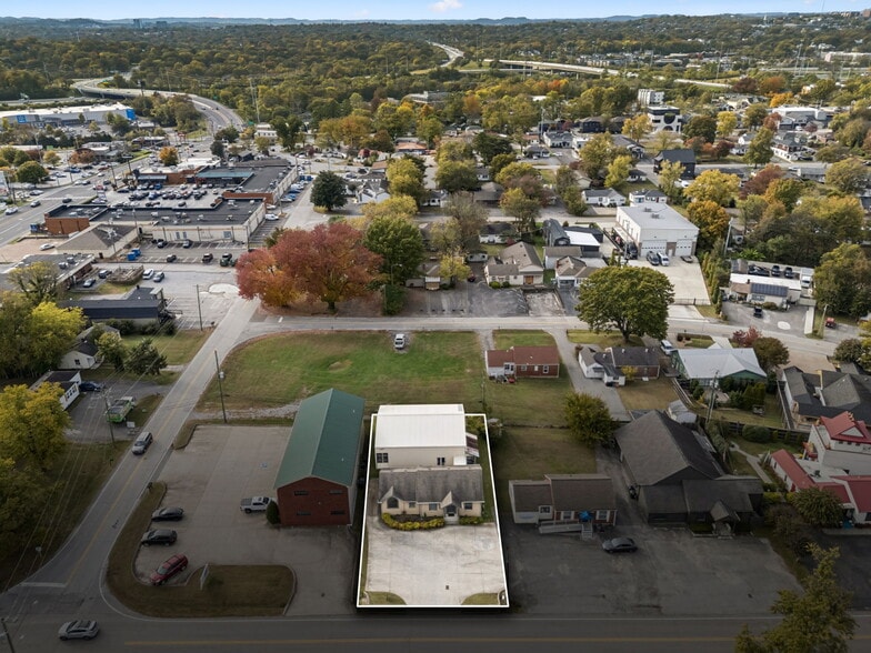 More Photos Of 413 E Iris Dr, Nashville Loft Creative Space For Sale