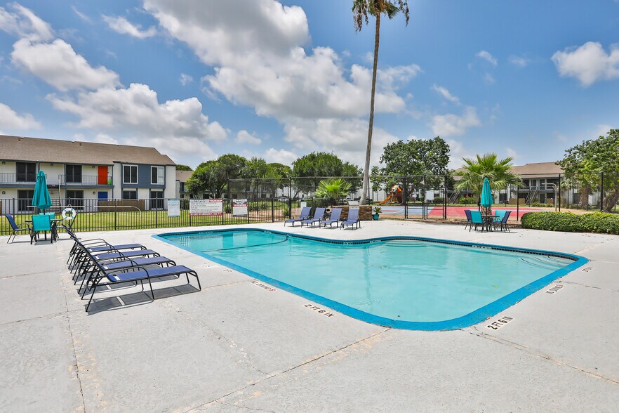 More Photos Of 6602 Everhart Rd, Corpus Christi Apartments For Sale