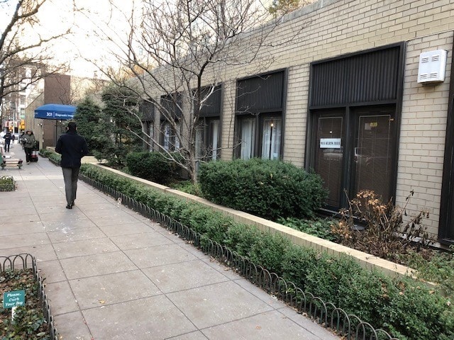 More Photos Of 305 E 55th St, New York Apartments For Lease