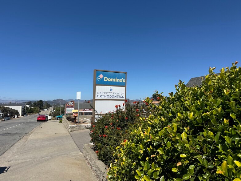 More Photos Of 2084 9th St, Los Osos Storefront For Sale