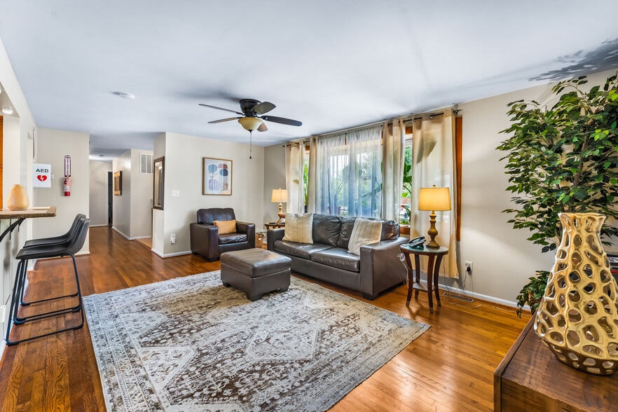 More Photos Of 208 Prenton St, Upper Marlboro Healthcare For Sale