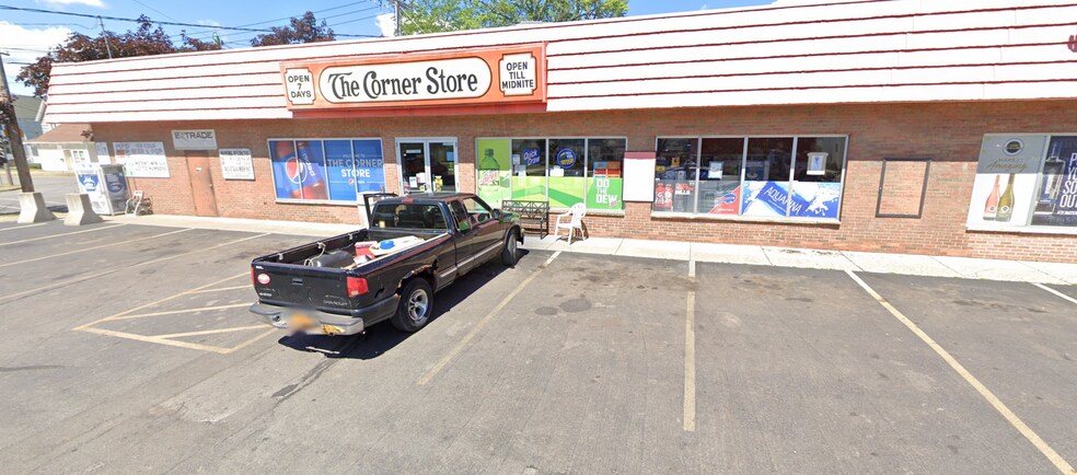 More Photos Of 1091 Oliver St, North Tonawanda Convenience Store For Sale