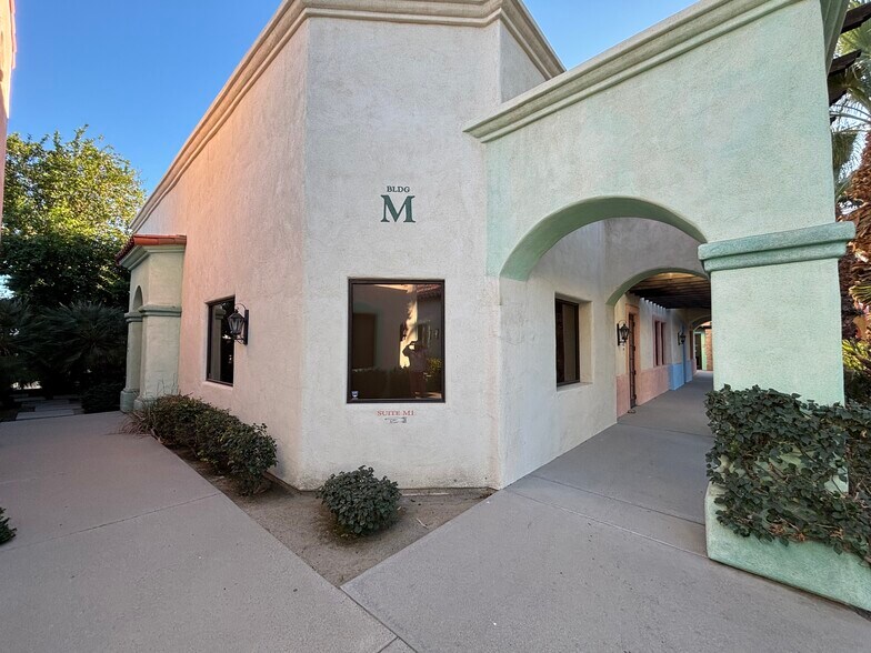 More Photos Of 41750 Rancho Las Palmas Dr, Rancho Mirage Office For Sale